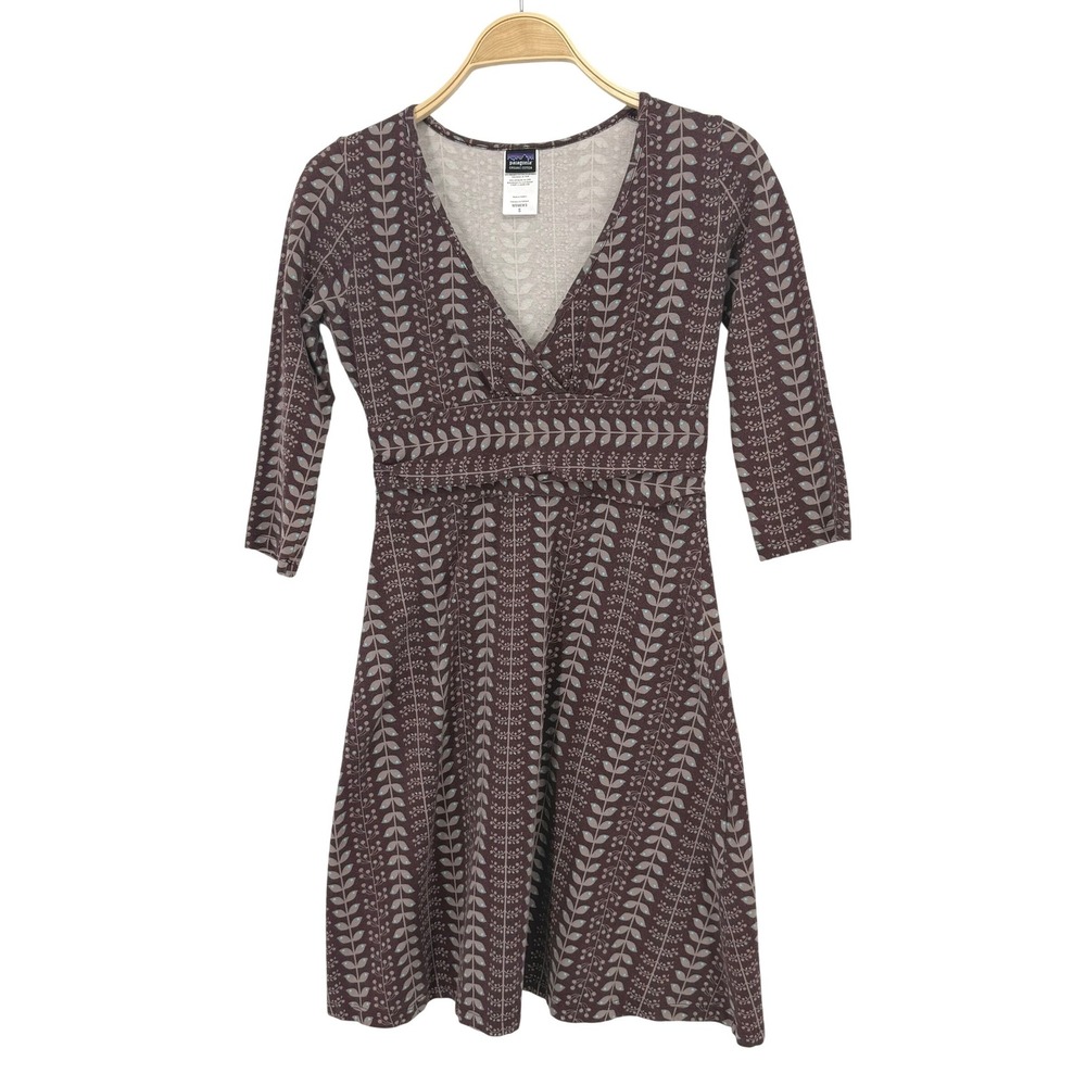 Patagonia Wrap Dress Womens Small Plum Botanical Leaf Print 3/4 Sleeve Excellent